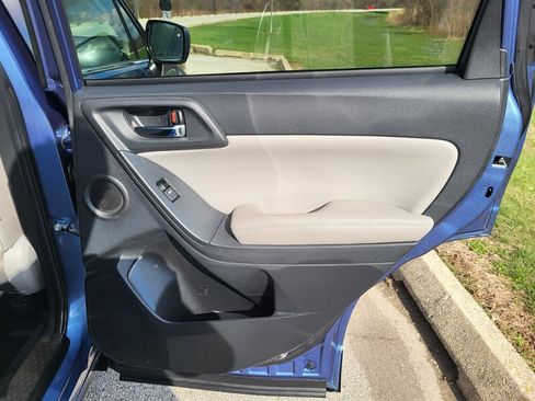 Used 2015 Subaru Forester 2.5i Limited image 26
