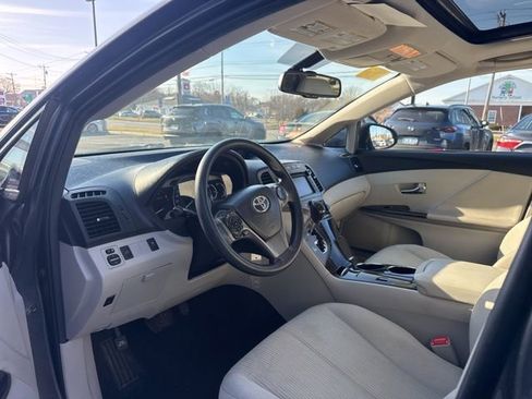 Used 2013 Toyota Venza LE w/ LE Preferred Pkg image 8