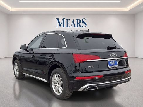 Used 2023 Audi Q5 2.0T Premium w/ Convenience Package AWD/4WD image 3