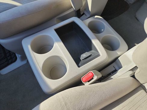 Used 2017 Nissan Quest SV image 26