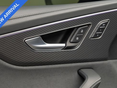 Used 2024 Audi RS Q8 AWD/4WD image 32