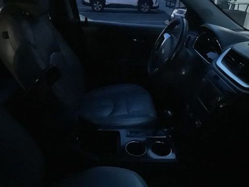 Used 2016 Chevrolet Traverse LT image 4
