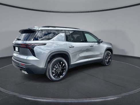 New 2026 Chevrolet Traverse LT w/ Midnight/Sport Edition AWD/4WD image 8