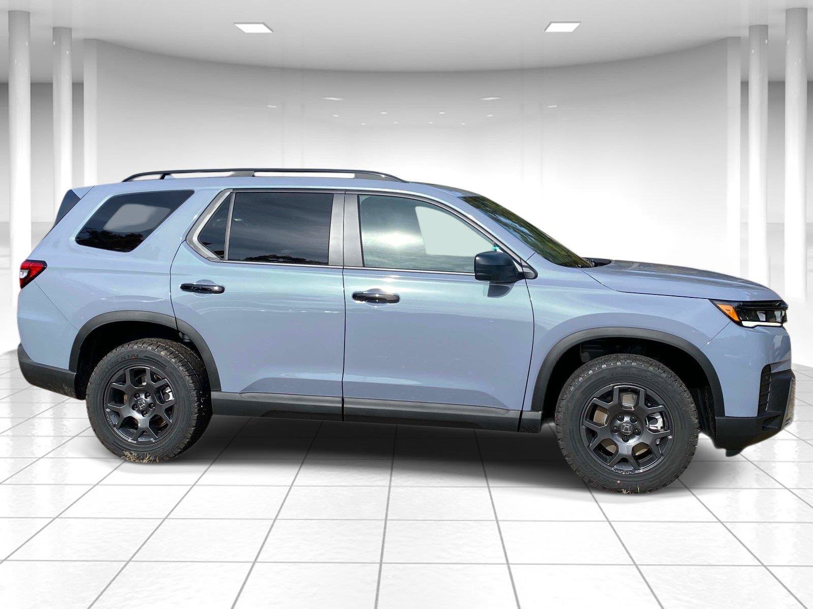 New 2026 Honda Pilot TrailSport image 2