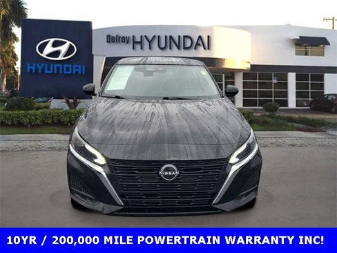 Used 2023 Nissan Altima 2.5 SV image 2