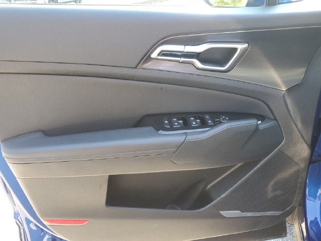 Used 2025 Kia Sportage EX FWD image 22