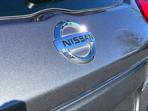 Used 2020 Nissan Kicks SR image 30