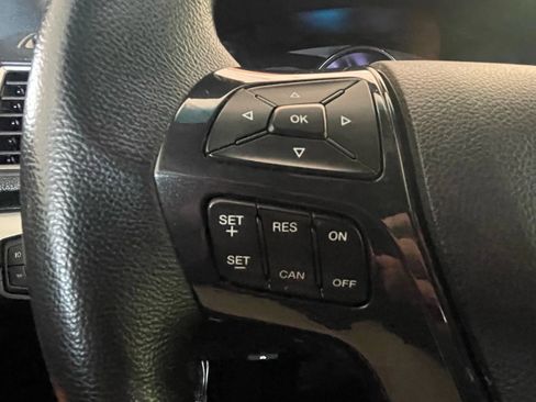 Used 2019 Ford Explorer XLT w/ Equipment Group 201A image 14