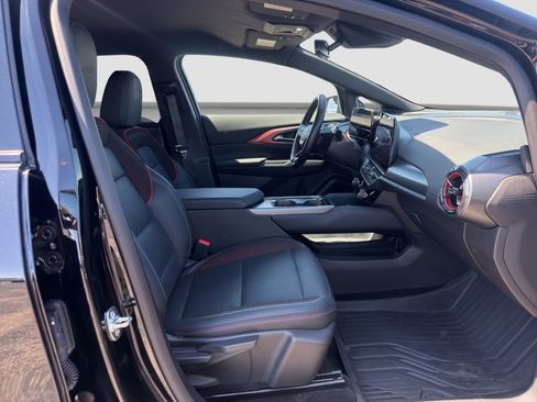 Used 2024 Chevrolet Equinox EV RS image 18