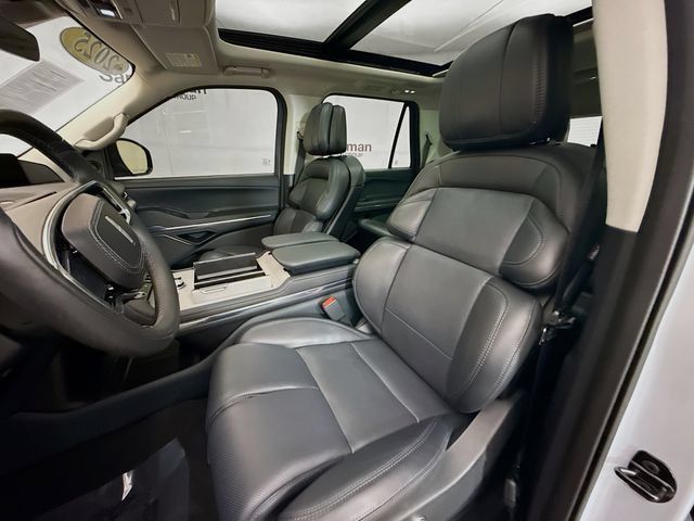 Used 2025 Lincoln Navigator Reserve AWD/4WD image 22