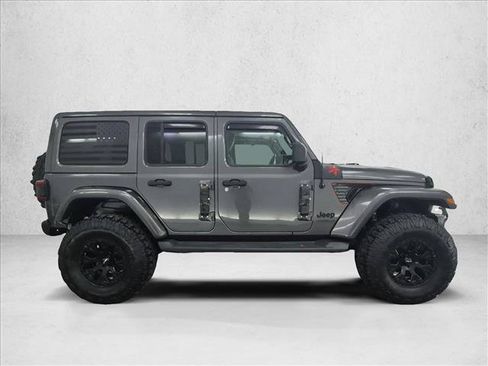 Used 2021 Jeep Wrangler Unlimited Sahara AWD/4WD image 4