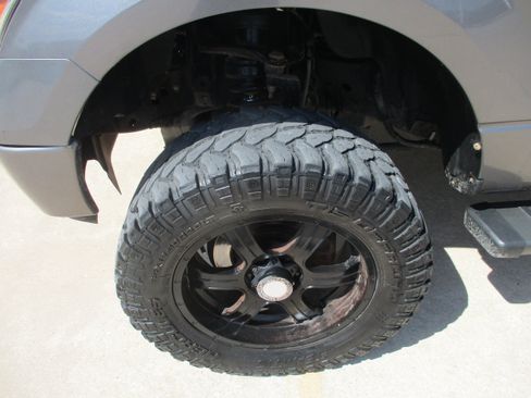 Used 2014 Ford F150 STX w/ Equipment Group 201A Mid AWD/4WD image 3