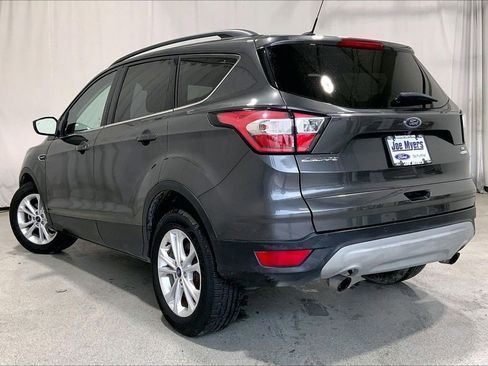 Used 2017 Ford Escape SE w/ SE Leather Comfort Package FWD image 5