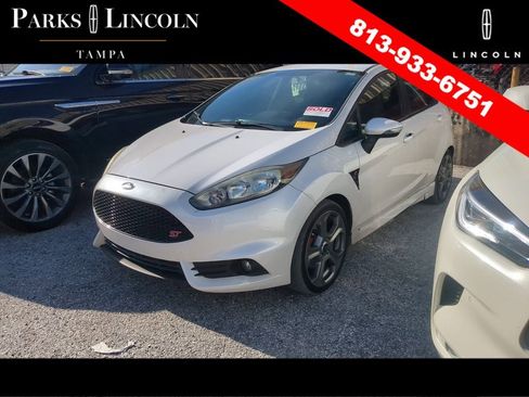 Used 2017 Ford Fiesta ST FWD image 5