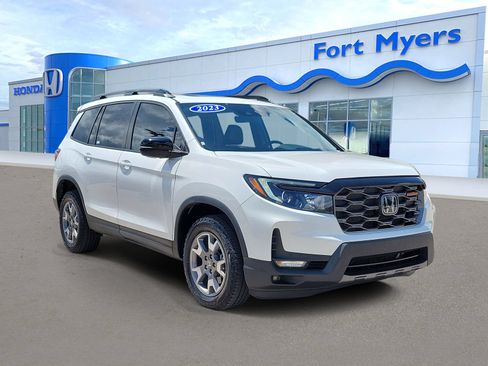 Used 2023 Honda Passport TrailSport image 1