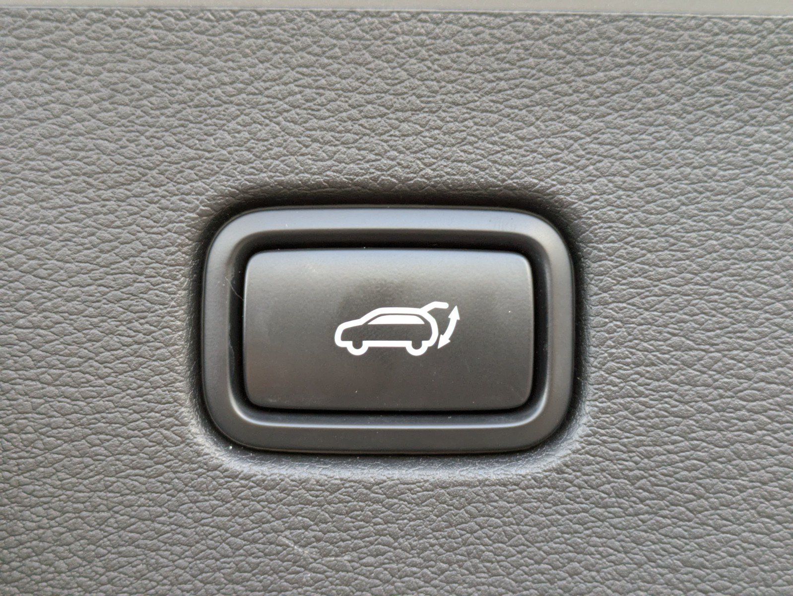 Certified 2025 Kia Sportage SX FWD image 11