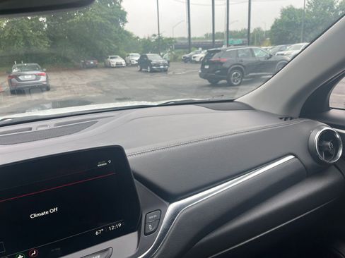 Used 2025 Chevrolet Blazer LT FWD image 37