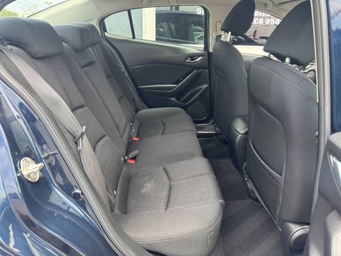 Used 2017 MAZDA MAZDA3 Sport w/ Preferred Equipment Package FWD image 13