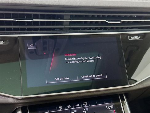 Used 2025 Audi Q8 Premium Plus w/ Premium Plus Package image 12