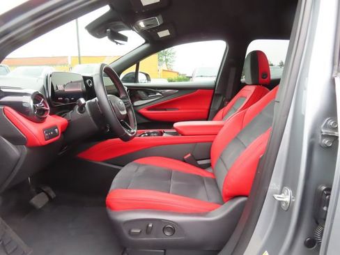 Used 2024 Chevrolet Blazer EV RS AWD/4WD image 15