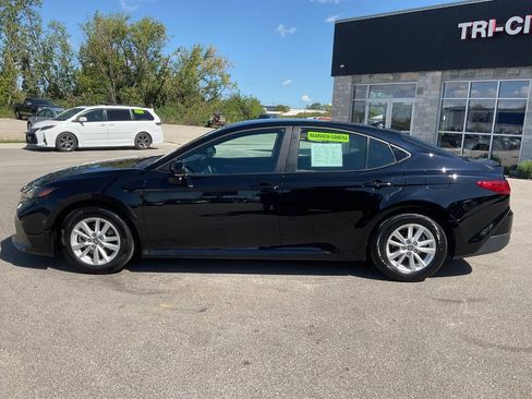 Used 2025 Toyota Camry LE FWD image 3