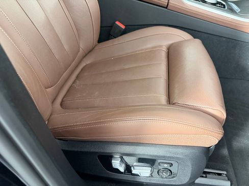 Used 2022 BMW X5 xDrive40i w/ M Sport Package AWD/4WD image 34