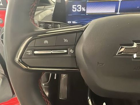 Used 2025 Chevrolet Equinox EV RS FWD image 17