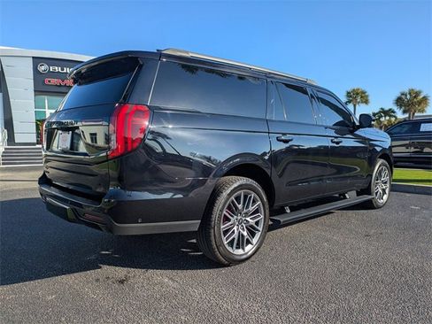 Used 2025 Ford Expedition Max Platinum w/ Stealth Performance Package image 4