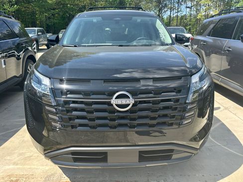 New 2026 Nissan Pathfinder SV image 2