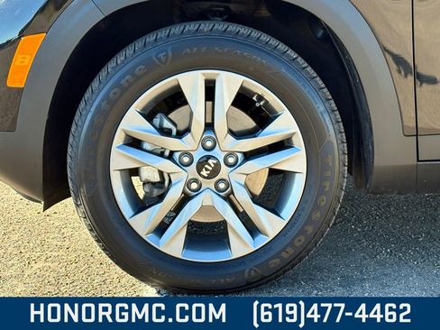 Used 2021 Kia Seltos S image 10