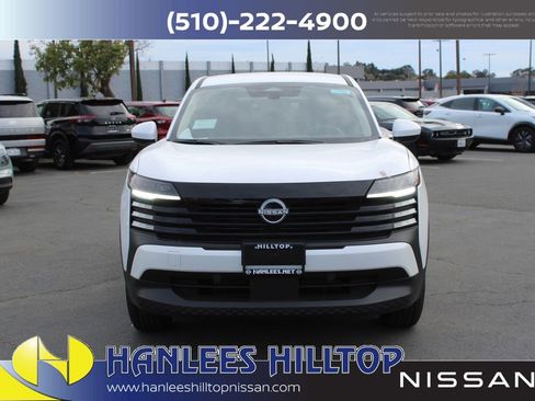 New 2025 Nissan Kicks SV image 4