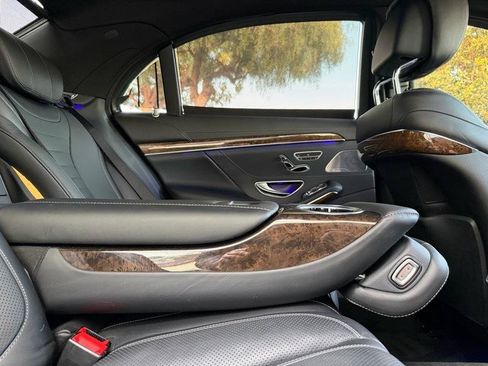 Used 2014 Mercedes-Benz S 550 Sedan image 57