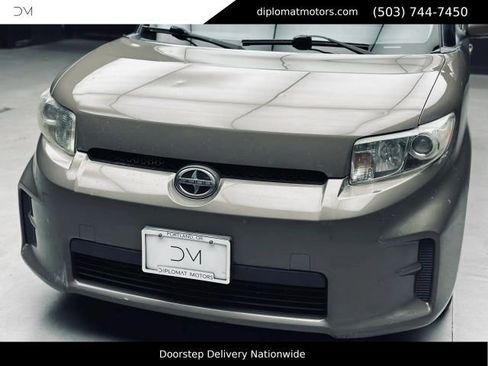 Used 2012 Scion xB FWD image 14