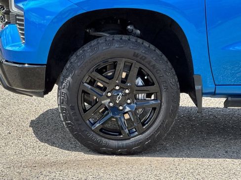 Certified 2022 Chevrolet Silverado 1500 LT Trail Boss w/ Convenience Package II AWD/4WD image 33