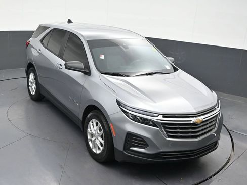 Used 2024 Chevrolet Equinox LS w/ LS Convenience Package FWD image 23