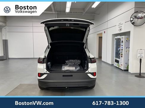 New 2025 Volkswagen ID.4 Pro image 11