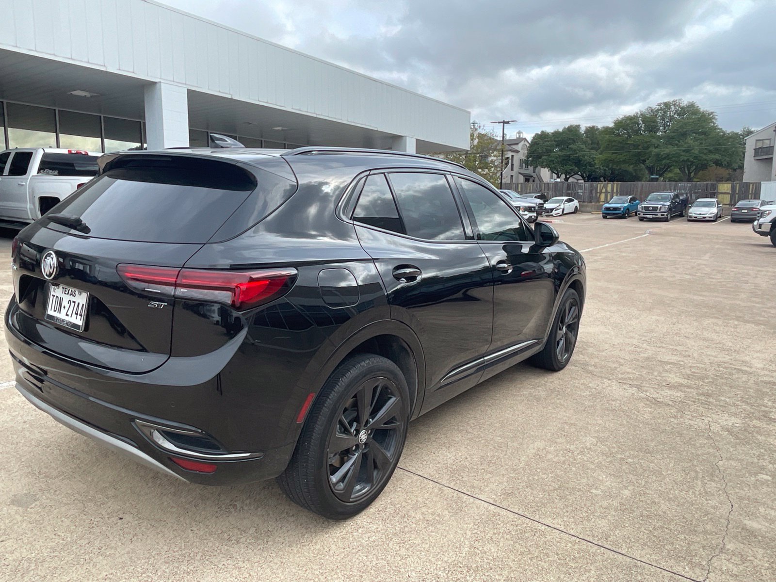 Used 2023 Buick Envision Essence w/ Sport Touring Package FWD image 15