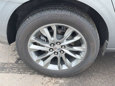 Used 2023 Buick Enclave Avenir w/ Avenir Technology Package FWD image 17