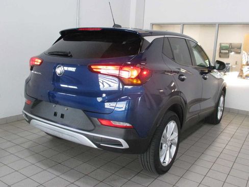 Used 2022 Buick Encore GX Preferred w/ Cold Weather Comfort Package FWD image 9
