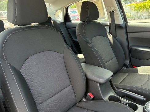 Used 2022 Kia Forte LXS w/ LXS Technology Package FWD image 43