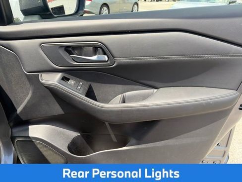 Used 2025 Nissan Rogue SL w/ SL Premium Package FWD image 15