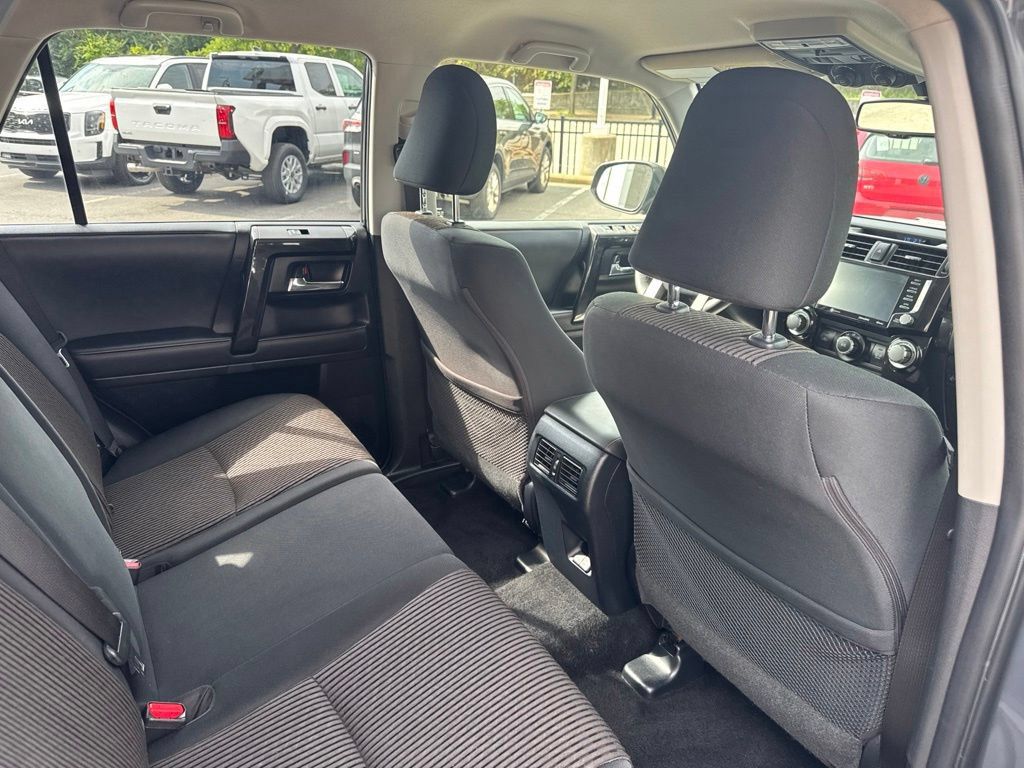 Used 2024 Toyota 4Runner TRD Off-Road AWD/4WD image 33