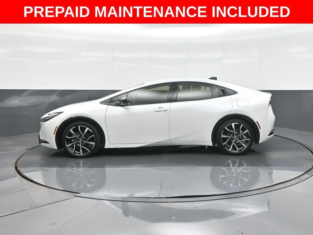 Certified 2026 Toyota Prius Plug-In Hybrid FWD image 4
