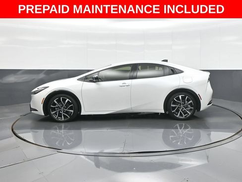 Certified 2026 Toyota Prius Plug-In Hybrid FWD image 4