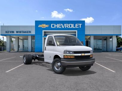 New 2025 Chevrolet Express 4500 w/ Power Convenience Package