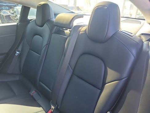Used 2022 Tesla Model 3 Long Range image 7