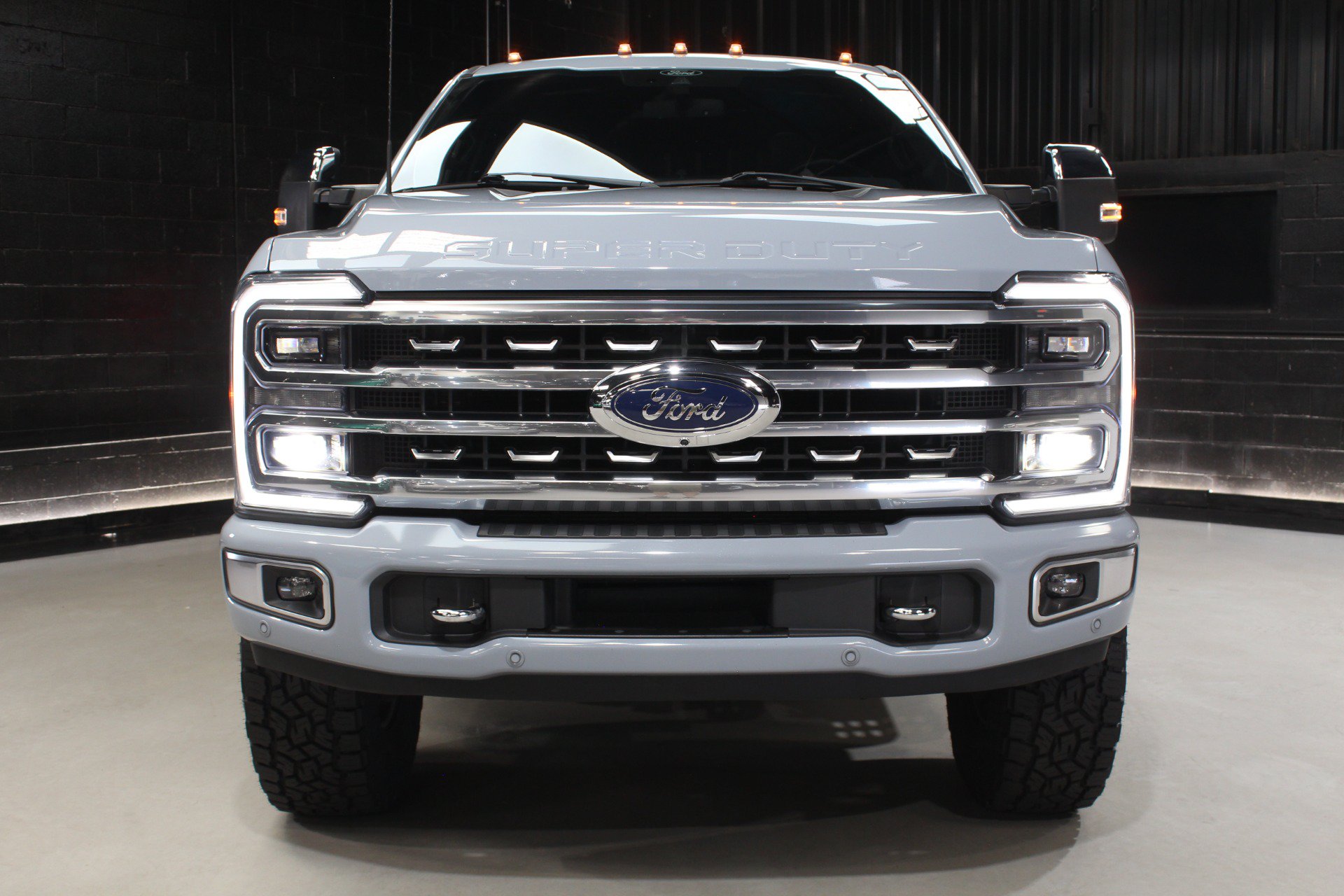 Used 2024 Ford F250 Platinum w/ Tremor Off-Road Package AWD/4WD image 8