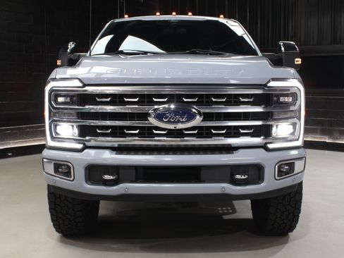 Used 2024 Ford F250 Platinum w/ Tremor Off-Road Package AWD/4WD image 8