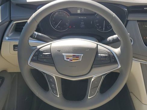 Certified 2025 Cadillac XT5 Premium Luxury w/ LPO, Floor Liner Package FWD image 30