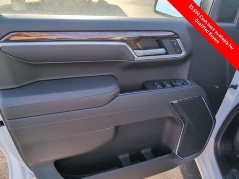 New 2026 GMC Sierra 1500 Elevation image 16